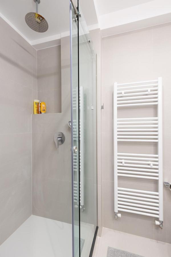 Wonderful Central Athens 2 Bedroom 2 Bath Sleeps 8 Exteriör bild